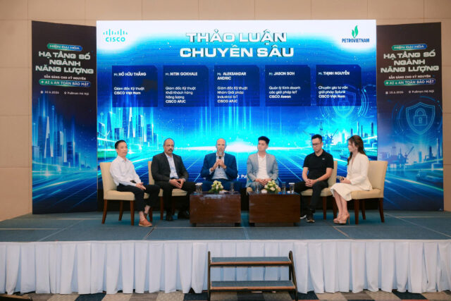 Cisco executives and technical experts participated in an in-depth discussion with delegates from Petrovietnam. 